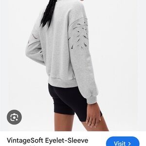 GAP VintageSoft Eyelet Gray Sleeve Sweatshirt Large